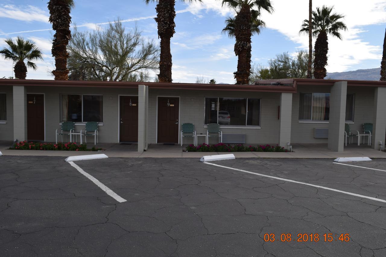 Stanlunds Inn And Suites Borrego Springs Bagian luar foto