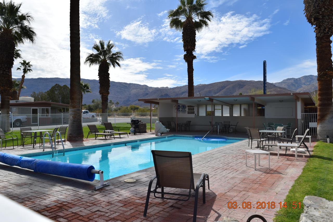 Stanlunds Inn And Suites Borrego Springs Bagian luar foto