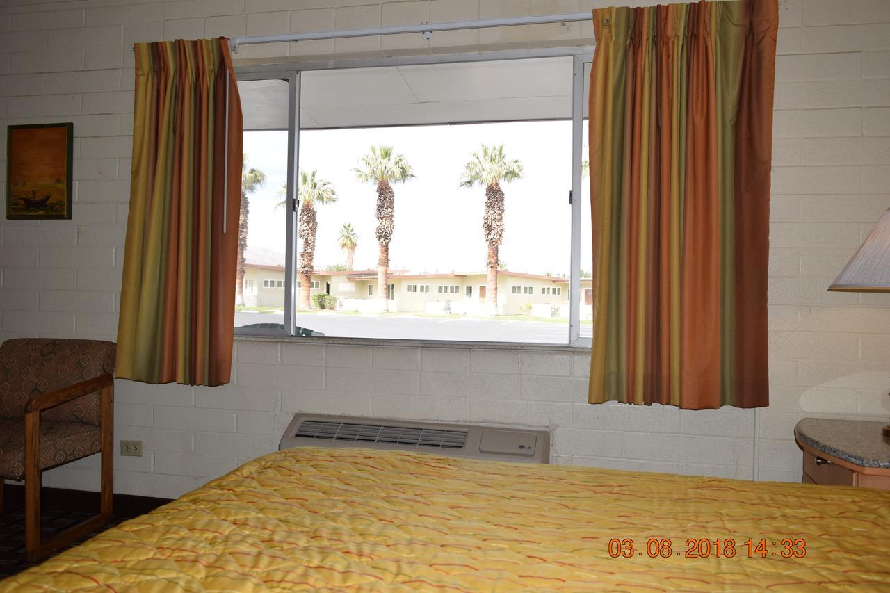 Stanlunds Inn And Suites Borrego Springs Bagian luar foto