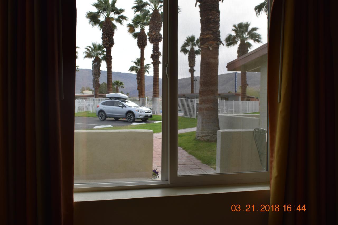 Stanlunds Inn And Suites Borrego Springs Bagian luar foto