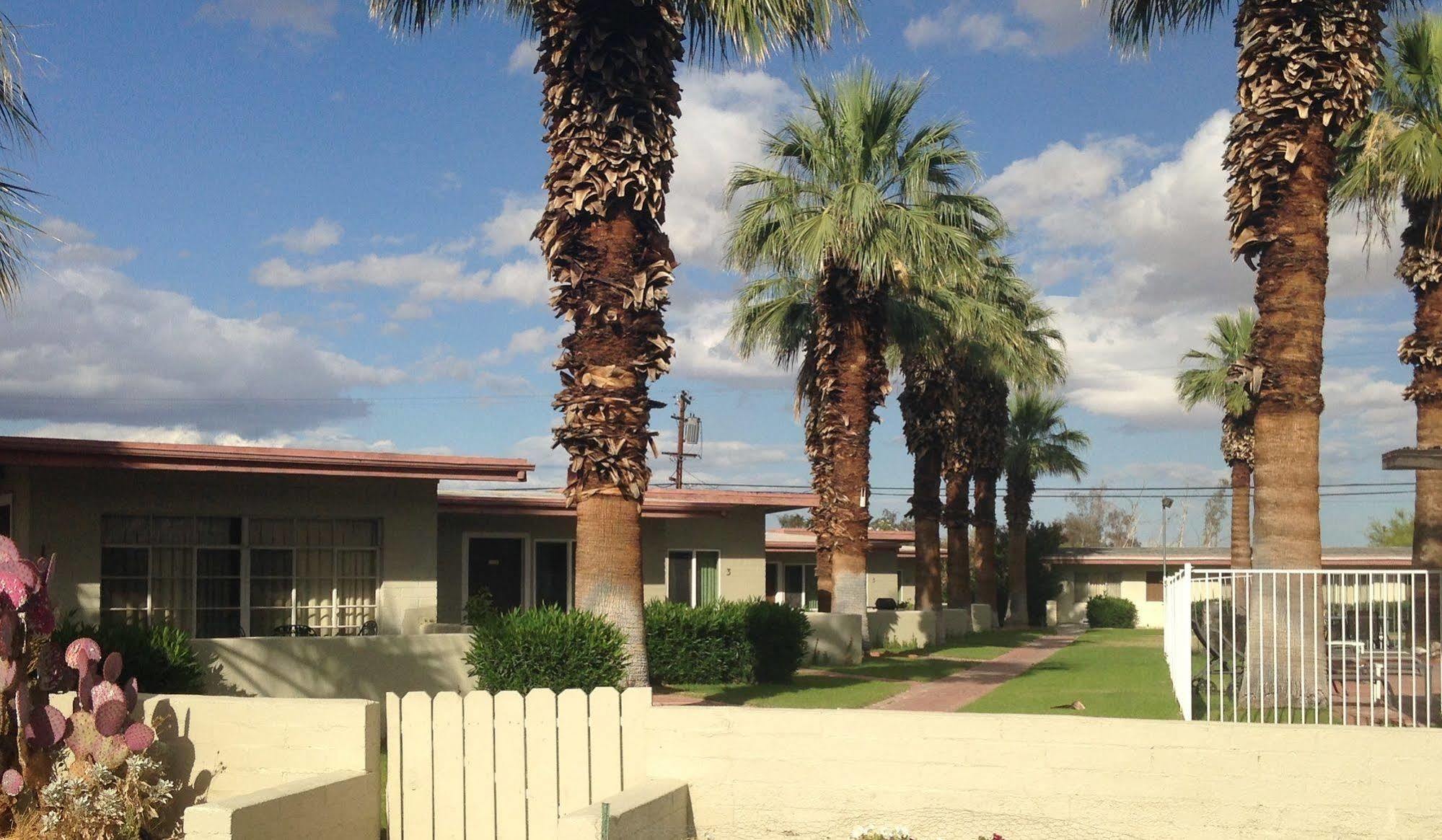 Stanlunds Inn And Suites Borrego Springs Bagian luar foto